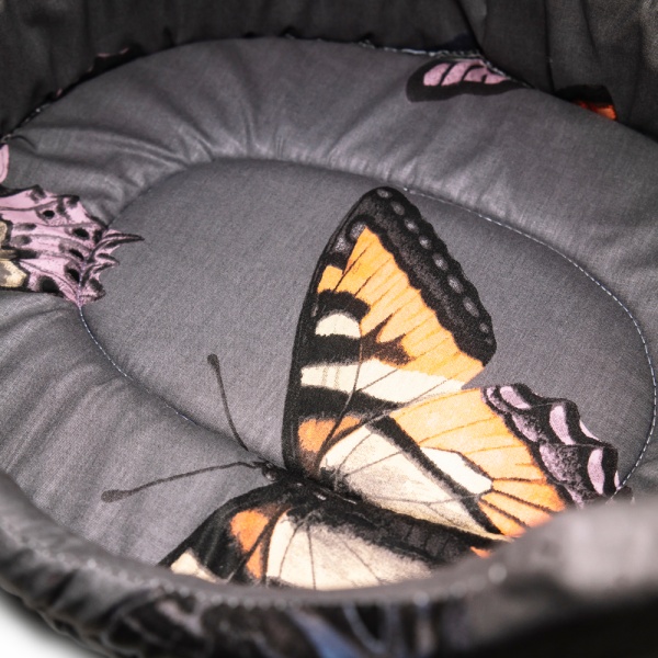 Лежанка овальная стеганая поролоновая хлопок БАБОЧКИ на сером 42*34*18см/DONBARON